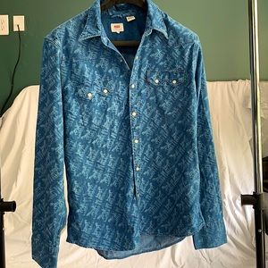 Levi’s| Men’s Western Cowboy Denim Shirt